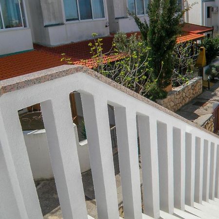 Lada Apartmani โนวาลยา ภายนอก รูปภาพ