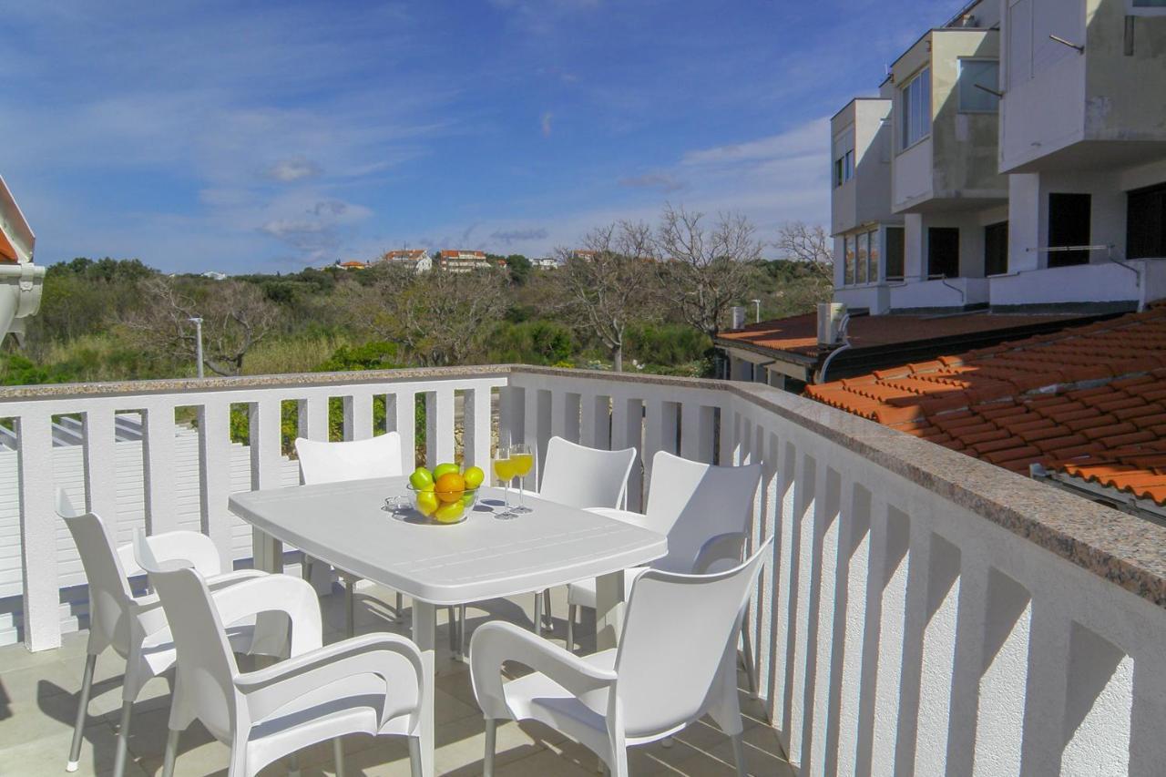 Lada Apartmani โนวาลยา ภายนอก รูปภาพ