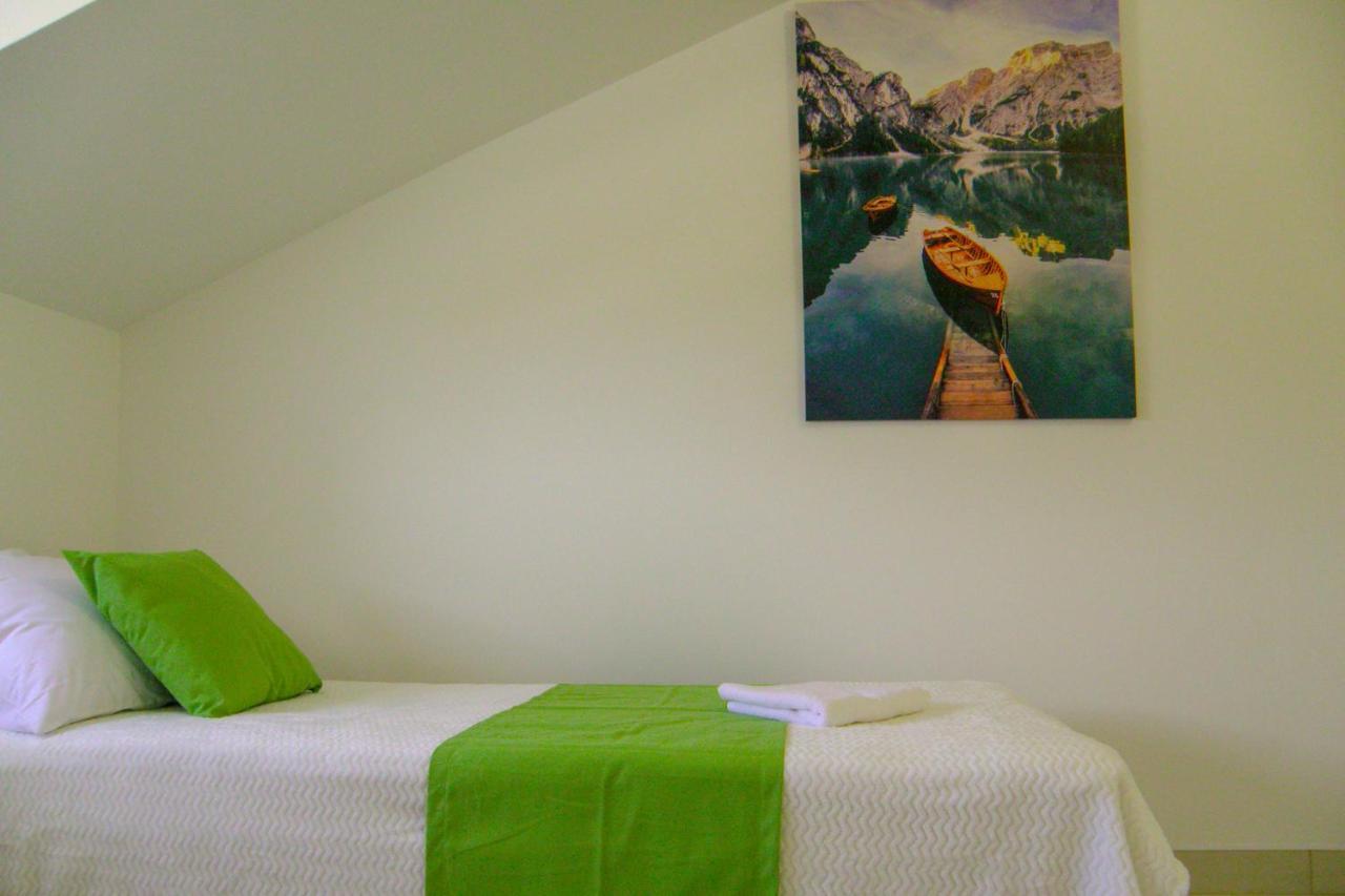 Lada Apartmani โนวาลยา ภายนอก รูปภาพ
